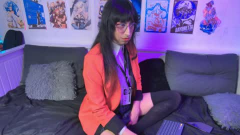 Snow and Bubble online show from 06/06/26, 04:55