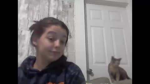 Snapshot of snowbunnie304 chatting on 12/15/25, 10:14 snowbunnie304 online show from 12/15/25, 10:14