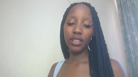 Snapshot of snowfox254 chatting on 10/20/25, 03:40 snowfox254 online show from 10/20/25, 03:40