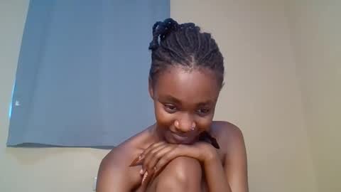 Snapshot of snowie_eyes chatting on 11/07/25, 01:11 Snowie eyes online show from 11/07/25, 01:11