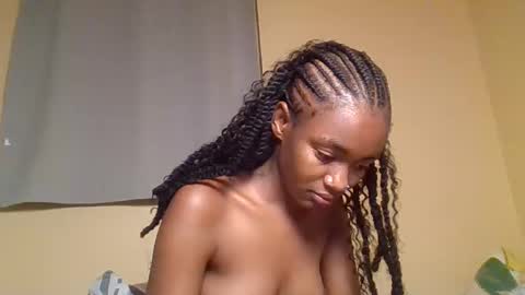 Snapshot of snowie_eyes chatting on 11/14/25, 12:42 Snowie eyes online show from 11/14/25, 12:42