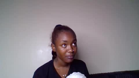 Snowie eyes online show from 06/01/26, 11:28