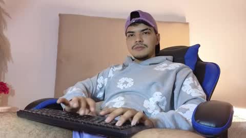 Snow online show from 11/05/25, 02:22