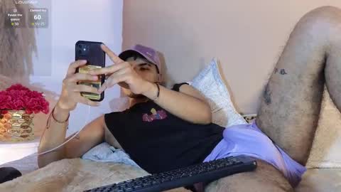 Snow online show from 11/12/25, 11:32