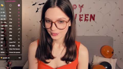 Snapshot of so__sweet chatting on 10/28/25, 09:02 Alice - Birthday Girl online show from 10/28/25, 09:02