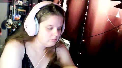 Snapshot of so_cute777 chatting on 11/04/25, 02:10 so cute777 online show from 11/04/25, 02:10