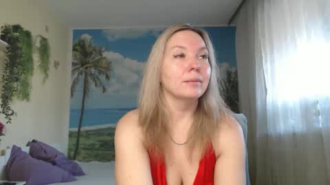 Masha online show from 10/20/25, 04:57