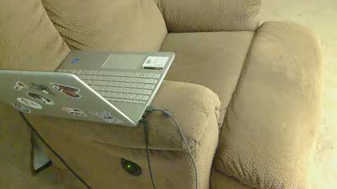 Snapshot of sobadsogood34 chatting on 11/16/25, 05:02 sobadsogood34 online show from 11/16/25, 05:02