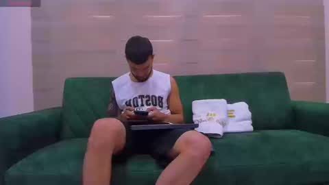 Snapshot of soccer_hot chatting on 09/22/25, 08:11 SOCCER HOT online show from 09/22/25, 08:11