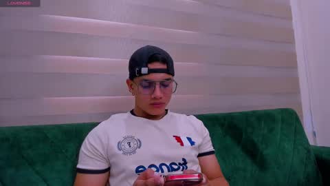 Snapshot of soccer_hot chatting on 09/25/25, 01:15 SOCCER HOT online show from 09/25/25, 01:15