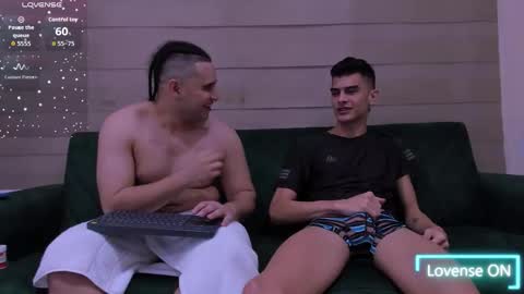 Snapshot of soccer_hot chatting on 11/17/25, 03:34 SOCCER HOT online show from 11/17/25, 03:34