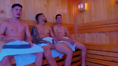 Snapshot of soccer_hot chatting on 11/25/25, 08:42 SOCCER HOT online show from 11/25/25, 08:42