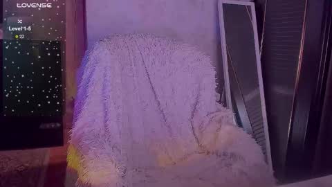  lady sofi green   online show from 12/19/25, 02:07