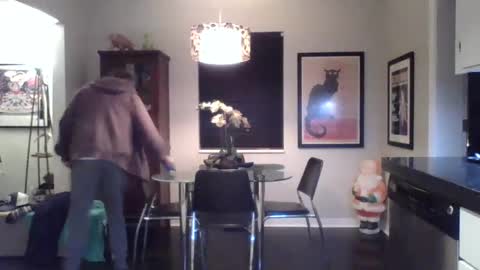 MicroAngelo online show from 01/04/25, 09:43