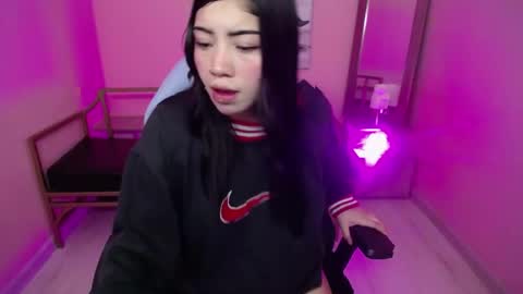 Snapshot of soffi_x chatting on 04/11/26, 03:33 soffi_x online show from 04/11/26, 03:33