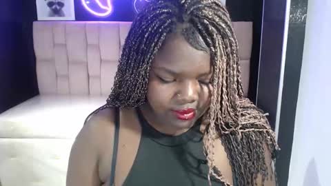 soffia_b online show from 09/11/25, 03:17