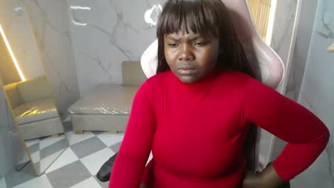 soffia_b online show from 11/11/25, 02:55