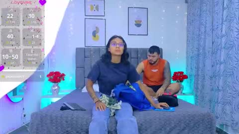 Snapshot of soffia_konig chatting on 03/25/26, 12:11 SOFFI AND CHISTOPHER online show from 03/25/26, 12:11