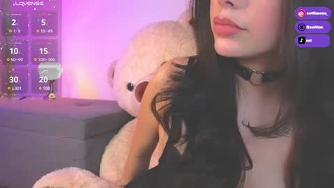 Snapshot of soffimoon_ chatting on 12/06/24, 07:43 IG Soffimoon I THANK YOU FOR LEAVING YOUR FOLLOW online show from 12/06/24, 07:43