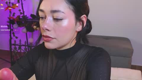 Snapshot of soffimoon_ chatting on 11/27/25, 12:56 IG Soffimoon I THANK YOU FOR LEAVING YOUR FOLLOW online show from 11/27/25, 12:56