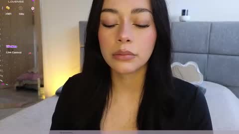 Snapshot of soffimoon_ chatting on 02/26/26, 07:24 IG Soffimoon I THANK YOU FOR LEAVING YOUR FOLLOW online show from 02/26/26, 07:24