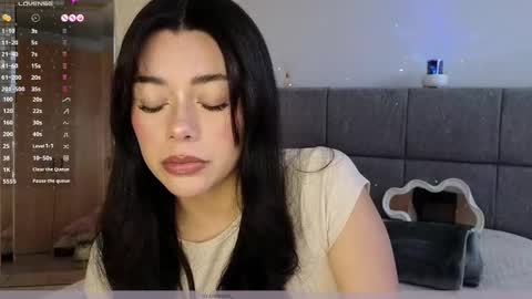 Snapshot of soffimoon_ chatting on 03/06/26, 09:11 IG Soffimoon I THANK YOU FOR LEAVING YOUR FOLLOW online show from 03/06/26, 09:11