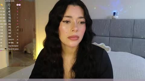 Snapshot of soffimoon_ chatting on 04/13/26, 09:09 IG Soffimoon I THANK YOU FOR LEAVING YOUR FOLLOW online show from 04/13/26, 09:09