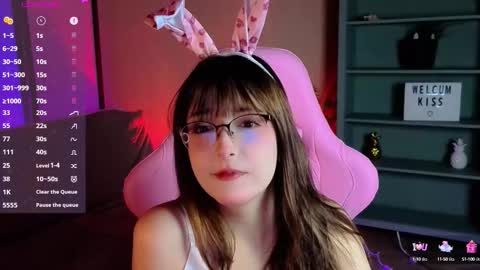 Snapshot of soffitoffi chatting on 10/03/25, 08:22 Soffie online show from 10/03/25, 08:22