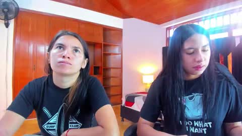 soffy and mia online show from 10/10/25, 12:48