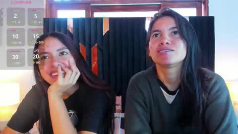 soffy and mia online show from 11/18/25, 12:09