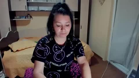 Soffy online show from 05/04/26, 05:03