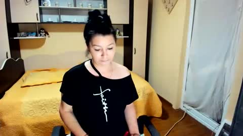 Soffy online show from 05/09/26, 06:18