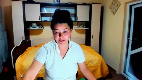 Snapshot of soffy_skye chatting on 06/23/26, 04:54 Soffy online show from 06/23/26, 04:54