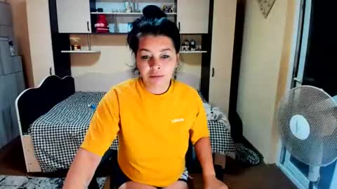 Snapshot of soffy_skye chatting on 07/08/26, 04:28 Soffy online show from 07/08/26, 04:28