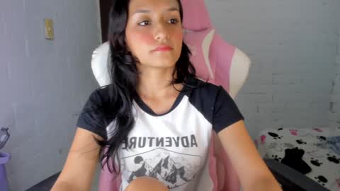 Snapshot of sofi1608 chatting on 01/27/25, 04:09 sofia online show from 01/27/25, 04:09