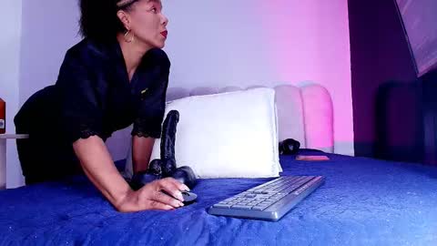 Sofia online show from 01/14/26, 02:50