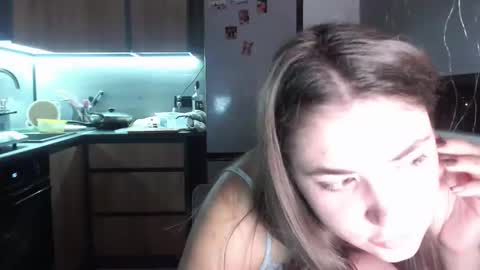 Snapshot of sofi_delightful chatting on 10/17/25, 06:43 Sofi online show from 10/17/25, 06:43