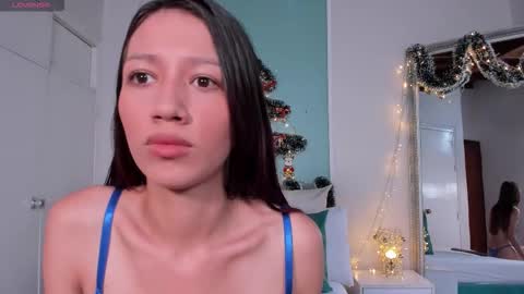 Sofi  online show from 12/03/25, 11:41