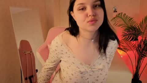 Snapshot of sofi_lunel chatting on 05/17/26, 01:36 Sofi online show from 05/17/26, 01:36
