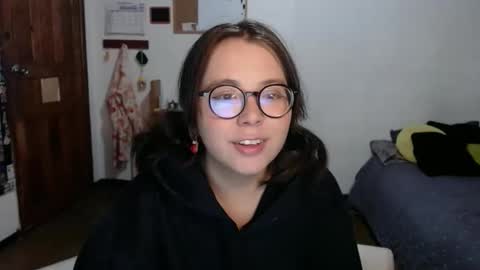 Snapshot of sofi_lynch chatting on 03/27/26, 04:40 Sofi Lynch online show from 03/27/26, 04:40