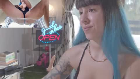 Snapshot of sofi_mora chatting on 02/18/25, 03:32 Sofi Mora online show from 02/18/25, 03:32