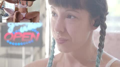 Snapshot of sofi_mora chatting on 10/09/25, 02:59 Sofi Mora online show from 10/09/25, 02:59