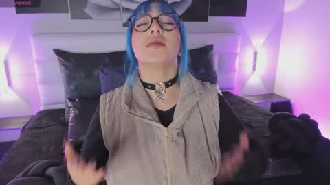 sofi_sp online show from 11/21/25, 11:42