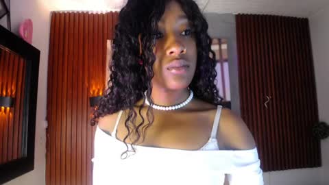 Snapshot of sofi_thomas_ chatting on 06/10/26, 11:31 Sofia online show from 06/10/26, 11:31