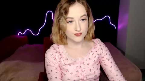 Snapshot of sofi_x_moon chatting on 02/09/26, 02:04 Sofi online show from 02/09/26, 02:04