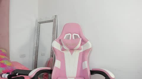 Snapshot of sofia1candyht chatting on 03/20/26, 10:36 SOFIA online show from 03/20/26, 10:36