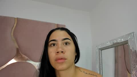 Snapshot of sofia1candyht chatting on 03/29/26, 05:24 SOFIA online show from 03/29/26, 05:24