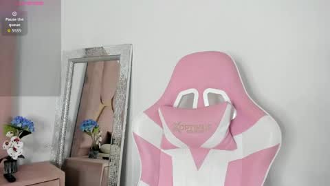 Snapshot of sofia1candyht chatting on 04/18/26, 07:58 SOFIA online show from 04/18/26, 07:58