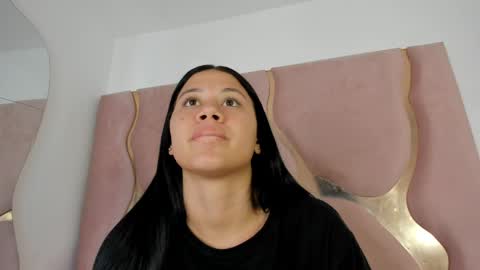 Snapshot of sofia1candyht chatting on 05/03/26, 08:26 SOFIA online show from 05/03/26, 08:26