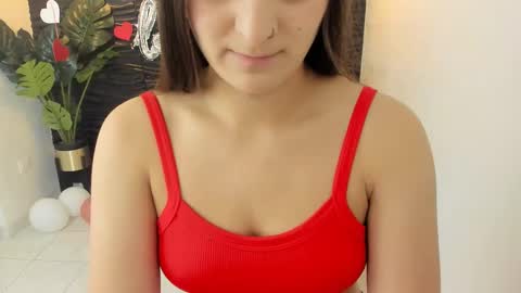 Snapshot of sofia44 chatting on 02/18/25, 12:49 Skarlett online show from 02/18/25, 12:49